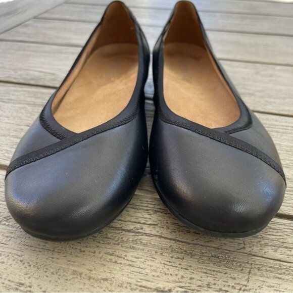 Vionic Carroll Black Leather Ballet Flats Womens - Picture 4 of 7